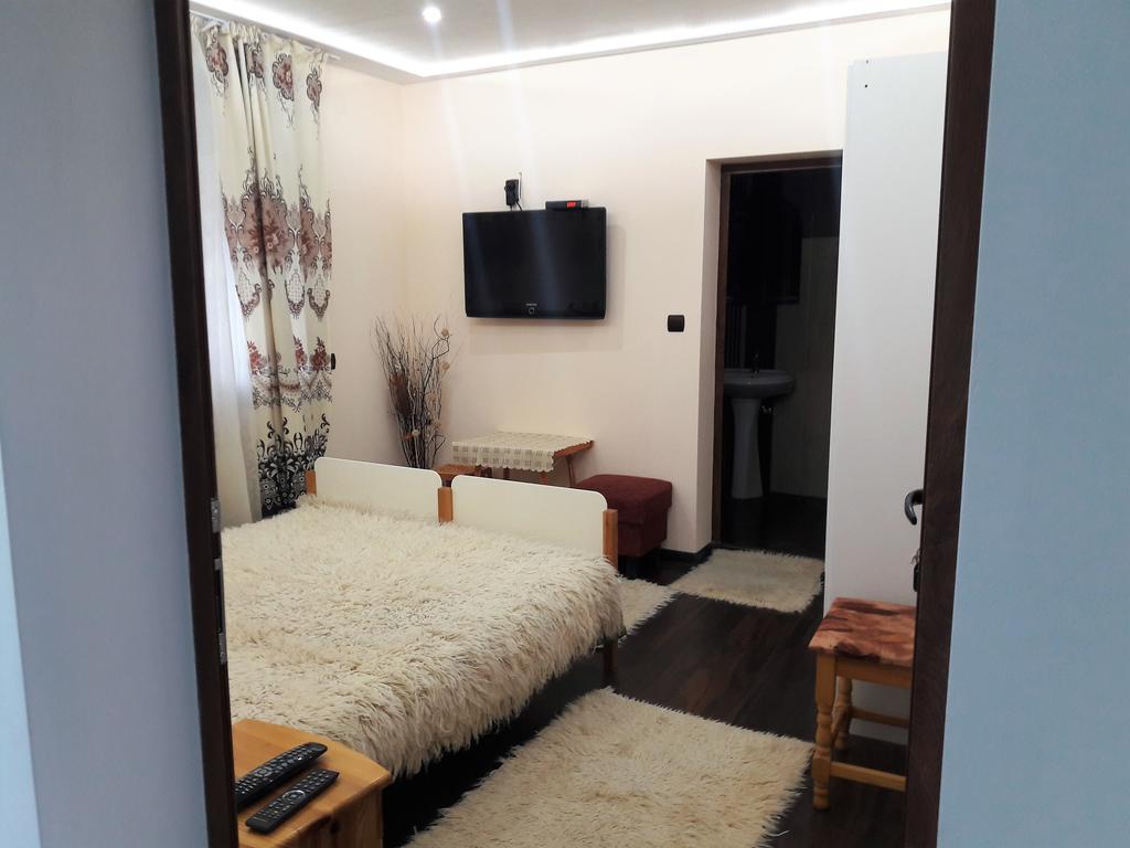 Dolen  Sharkov Guest House מראה חיצוני תמונה